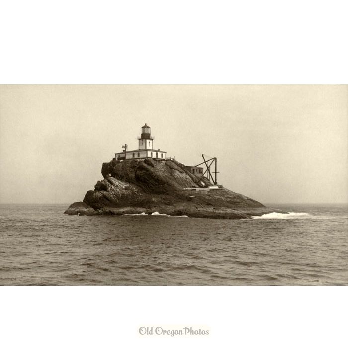 Tillamook Rock & Lighthouse from the Left - Crow