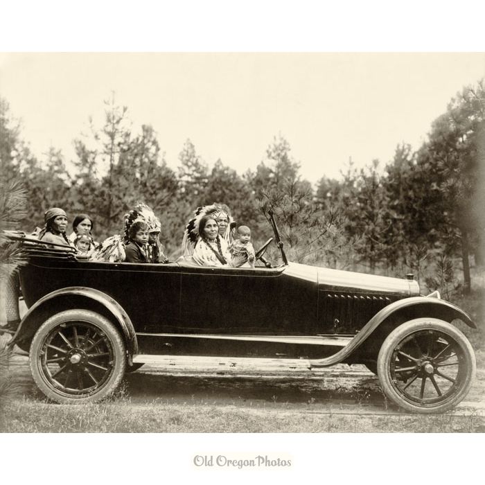 Phillip Wildshoe & Family in their Chalmers Automobile - Palmer