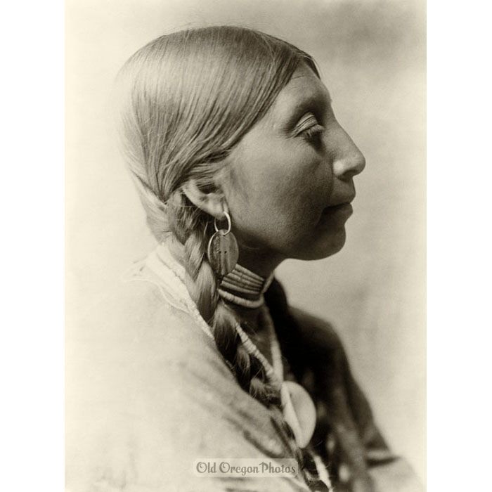 Wishram Young Woman - Curtis