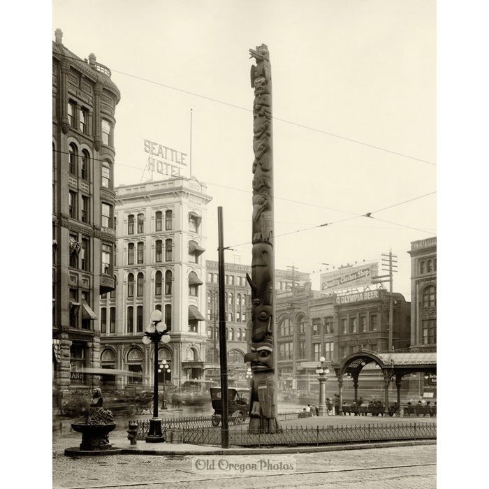 Totem Pole at Pioneer Place, Seattle - Webster and Stevens