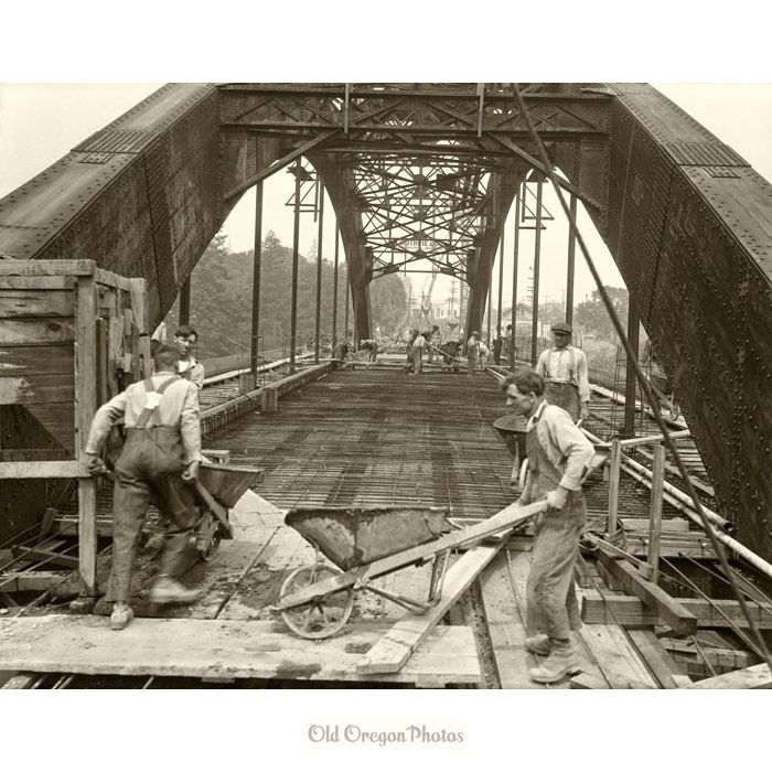 Pouring the Deck, Oregon City Bridge Construction - Eddy