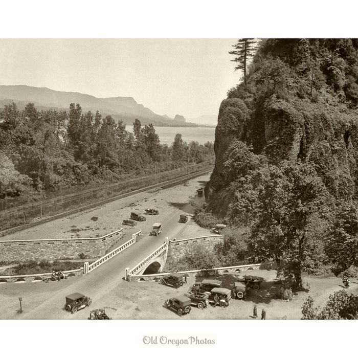 Columbia River Highway at Multnomah Falls - Eddy
