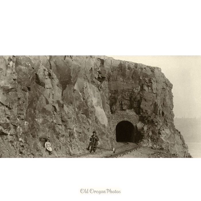 Tunnel No. 3, East Side - Crawford