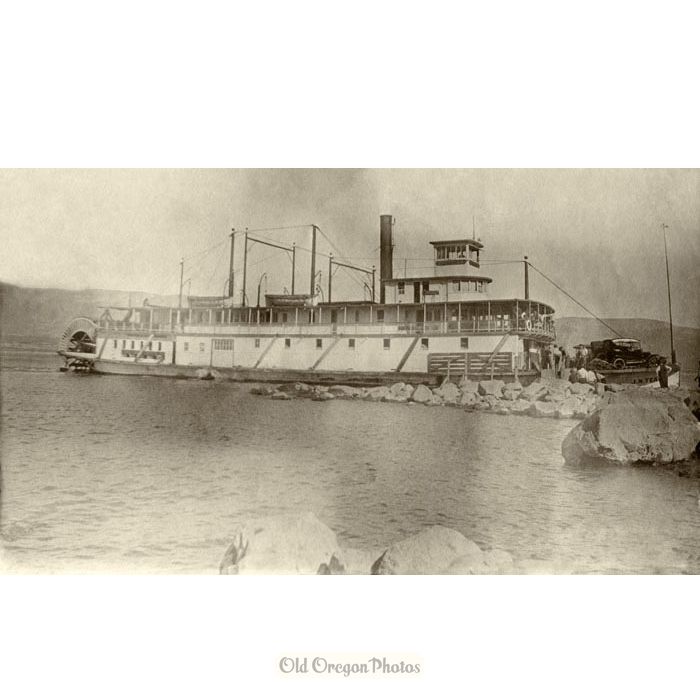 Columbia River Sternwheeler J. N. Teal - Leghorn
