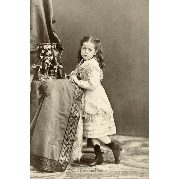Agnes Dolph, daughter of Sen. Joseph Dolph - Buchtel