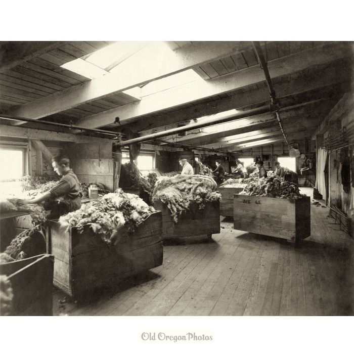 Wool Sorting Room, Oregon City Woolen Mills