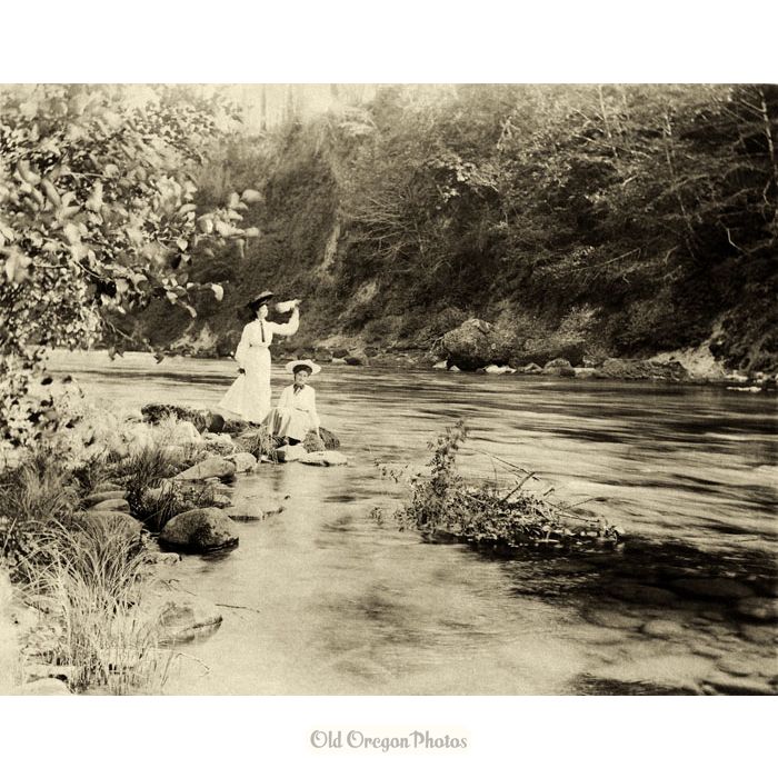 Two Women on the Salmon River - Indahl