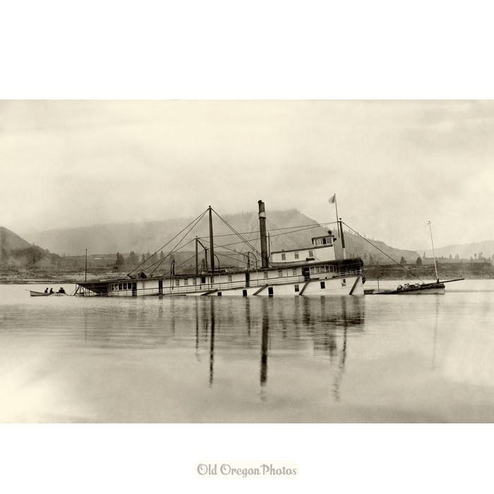 The Sinking of the Dalles City at Curtis Landing - Vail