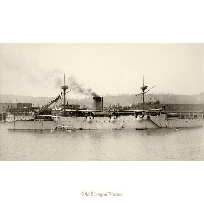 USS Charleston, The 1st US Protected Cruiser, in Portland - Towne