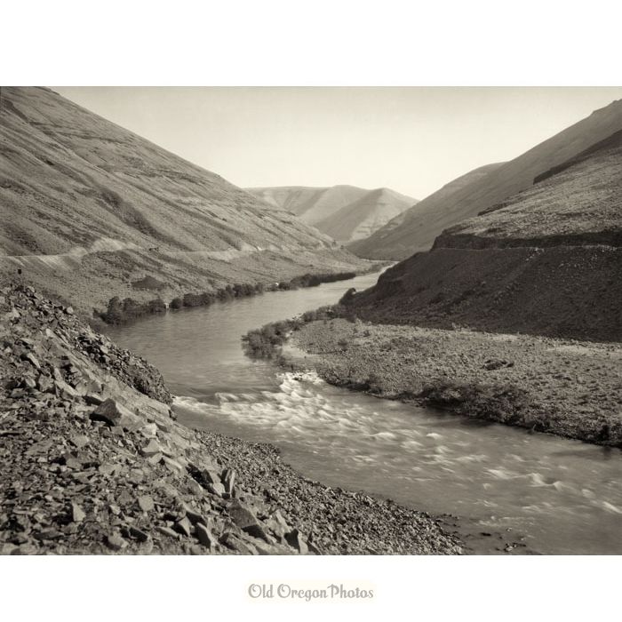 Lower Deschutes River, Below Sixteen Canyon - George M. Weister