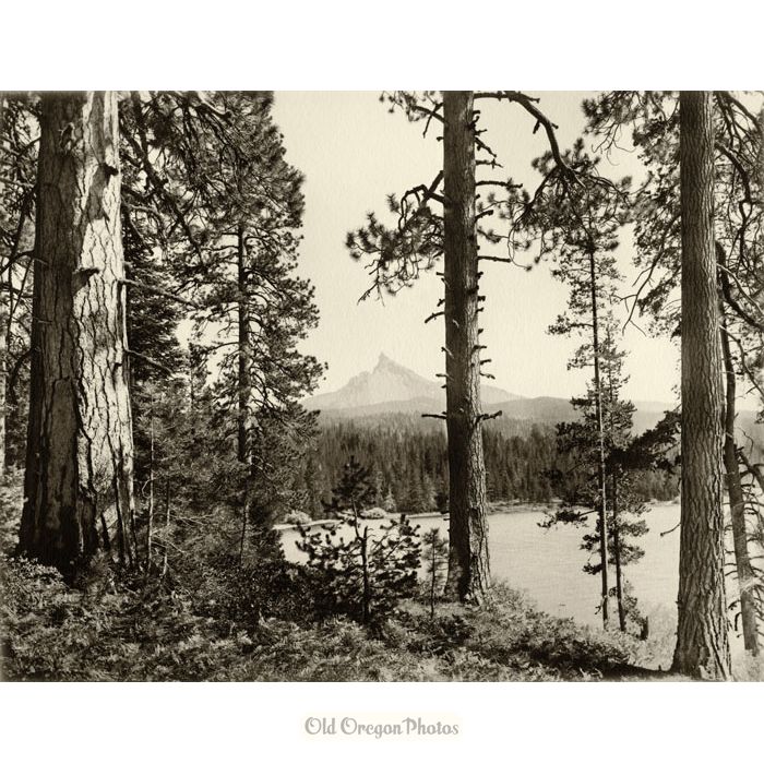 Diamond Lake and Mount Thielsen - Fred Kiser